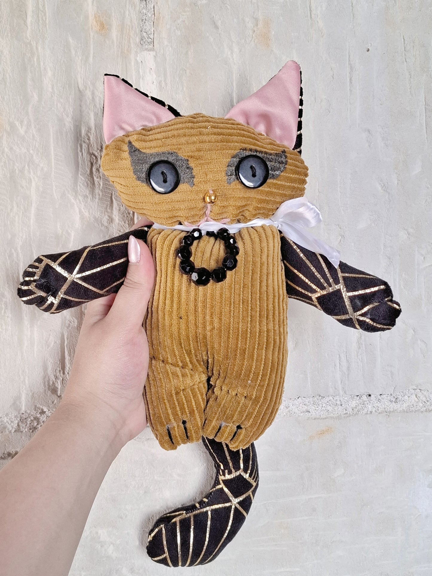 Lúmiu - Little Enchanted Cat