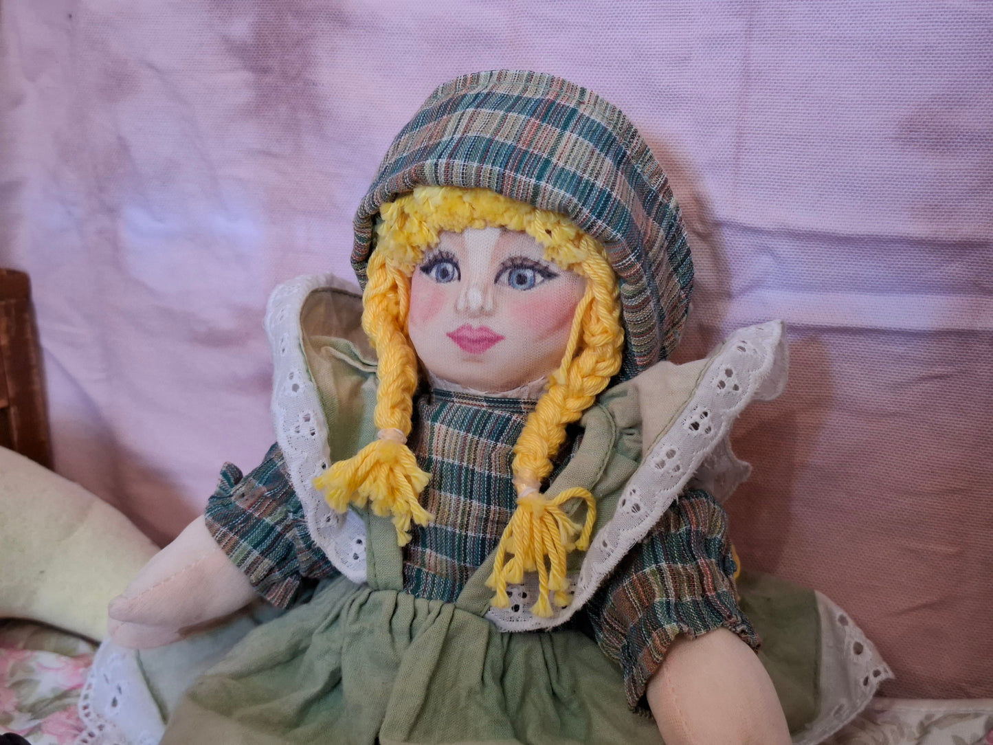 Poupée en Tissu Vintage (années 80s) Restaurée
